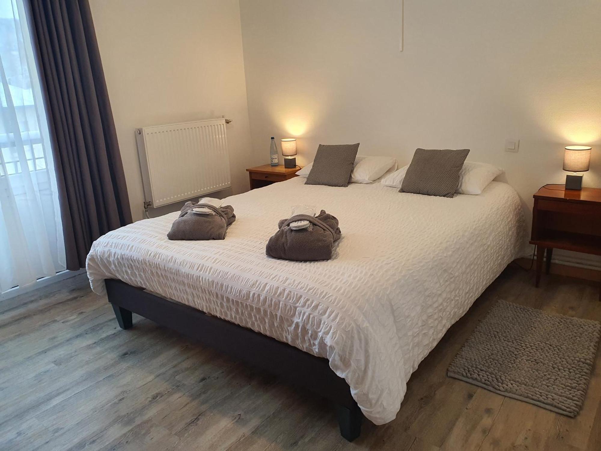 Hotel De La Promenade Bains-les-Bains Eksteriør billede