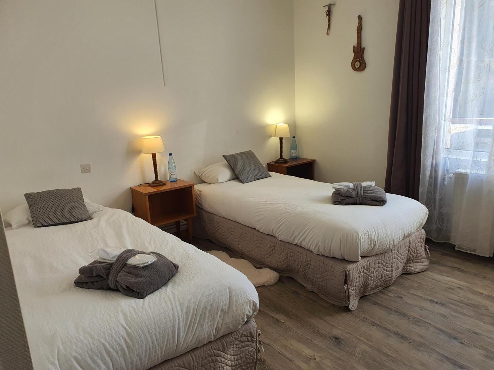 Hotel De La Promenade Bains-les-Bains Eksteriør billede